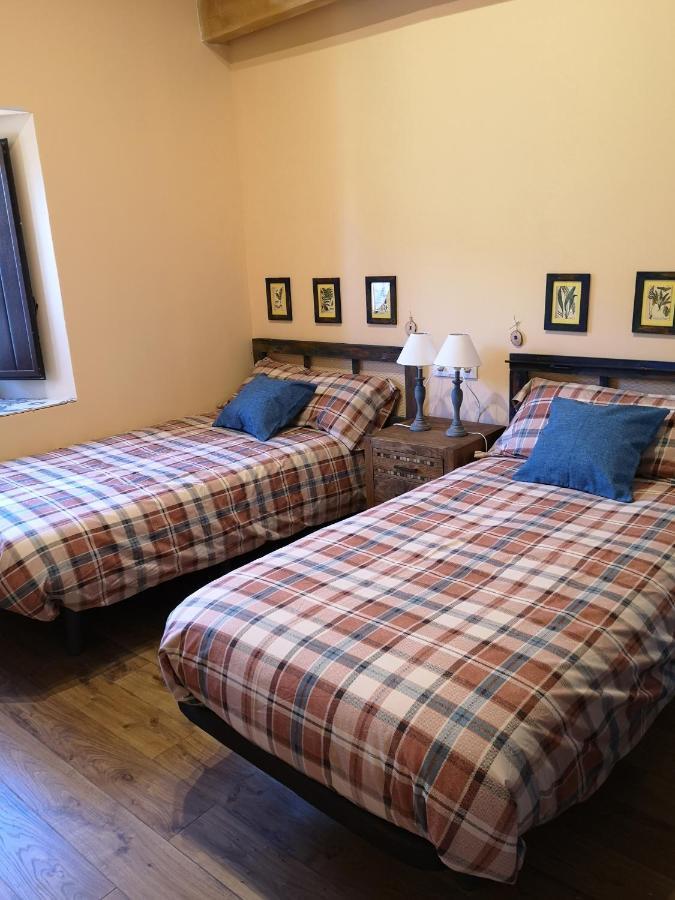 L' Abilleiru Albergue Rural Santibanez de Valdeiglesias Bagian luar foto
